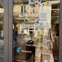 Window with clear markings at Mimas Bahçe in Urla