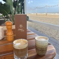 Ochtend koffie bij zee   at Hippie Fish in Zandvoort