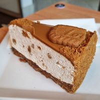 Lotus Biscoff Cake (very nice) at Cafe Konditorei Oberdöbling in Vienna