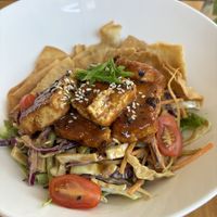Tofu saladd  at Nandala in Cuenca