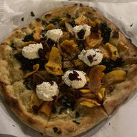 Butternut squash vegan pizza! #Veganuary at True Food Kitchen in West Palm Beach