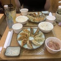 Gyoza menu with 10 gyozas, rice and side salad at Gyoza House in Paris