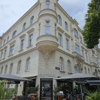  at Café Friedl in Vienna