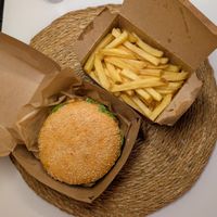  at Burger Bros in Vienna