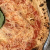 Pizza Margherita vegan  at Lil' Italy in Vienna