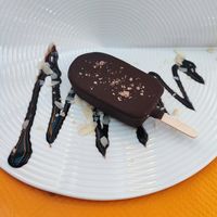  at La Terrasse in Moncalou