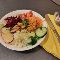 Fresh Small salad at Der Kleine Vegetarier Zwei in Braunschweig