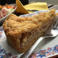 apple crumble at Der Kleine Vegetarier Zwei in Braunschweig