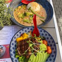 Curry und poke bowl   at MoschMosch in Heidelberg