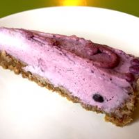 Raw Blueberry Pie at Alchemist Garden in Amsterdam