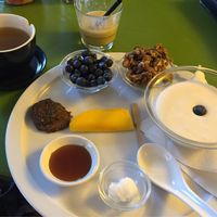 Breakfast platter; including tea and smoothie of the day at Alchemist Garden in Amsterdam
