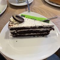 Vegane Stracciatella Torte  at Der Süsse Löwer in Seligenstadt