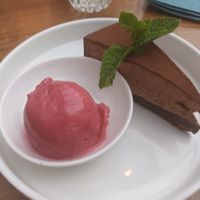 Vegan dessert! at Het Plein in De Koog