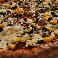 The big vegan ru at Rudy's Pizza in Portland