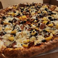 Big vegan ru at Rudy's Pizza in Portland