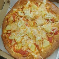 Vegan pineapple and cheese at Rudy's Pizza in Portland