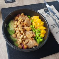 Heura poke bowl at Natur Poke in Mallorca