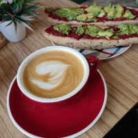 Latte de avena de especialidad at Massay in Granada