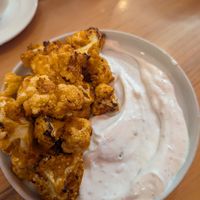 Cauliflower wings with vegan mayo. NOT recommendable at Blue Kiwi Organic Market & Cafe' in Cape Town