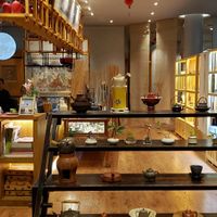 Entrance to restaurant at Fányānwàichá - 凡烟外茶·素食 in Wuhan