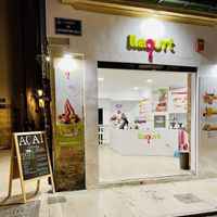 Inviting entrance   at Llagurt in Valencia