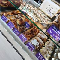 Vitrine at Ullmann's Zuckerbäckerei in Vienna