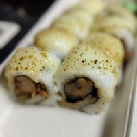 Pulled jackfruit, caramelized onion, blowtorched vegan mozzarella at Moby Vegan Sushi in Dubai