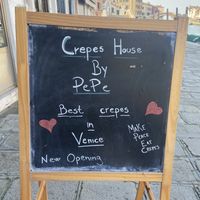 Sign  at Crepes House by PePe in Venice