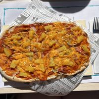 Tropical pizza 👌🏼  at Fast Vegan in Fuengirola