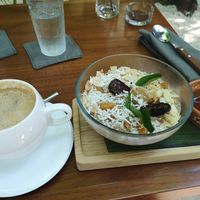 Capuchino y bol avena at Arcana in Playa Del Carmen