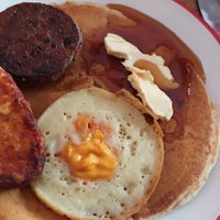 Small vegan slam breakfast at Lonely Hearts Cafe in Berlin