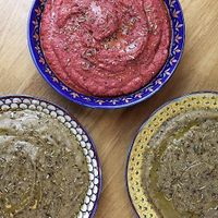 Hummus de Beterraba e Babaganoush at Prana Food in Corroios