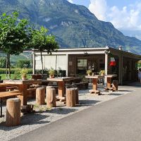 L'esterno del locale. at River Oglio Bike Bar in Darfo Boario Terme
