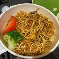 Tallarines fritos vegano  at Bamboo in Madrid