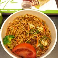 Tallarines fritos veganos at Bamboo in Madrid