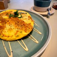 Avocado sandwich (yes, it’s underneath) with mini omelette  at Kaffeemacherei in Frankfurt