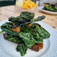 Federkohl mit Senfkörnern und Feigenmus at Fanø Krogaard in Fanoe