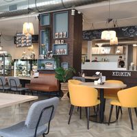  at Brownies & downieS in Harderwijk