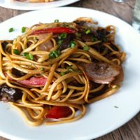 Tallarín saltado at El Chino Vegano in Lima