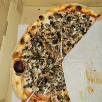  at The Pizza Place on Noriega in San Francisco