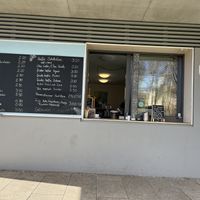 Selbstbedienung  at Café Winzig in Neustadt