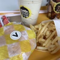 🍔 🍟   at Herbie's Burgers in Albany