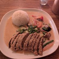 Peanut curry with sesame "duck" at Rou Vegan in Berlin