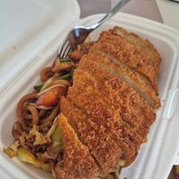 Udon noodles with vegan chicken at Rou Vegan in Berlin