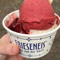 Blueberry and Oat with plum sauce   at Frieseneis in Norderney