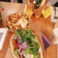 Klassiker 2.0 und Funky fries at Happy Döner in Mainz