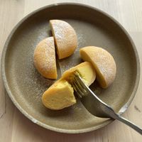 Mochi with mango: nice texture, but the ice-cream tasted a bit artificial  at Shokudo in Utrecht