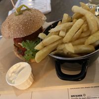 Chili sin carne burger at Cine Café in Vlissingen