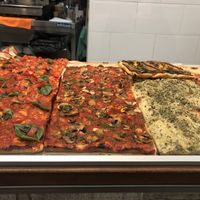 4 opciones de pizzas veganas  at D'Autore in Barcelona