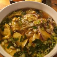 Pho mit Tofu at L'Quán in Hamburg